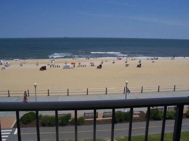 Hyatt House Virginia Beach / Oceanfront Exterior photo