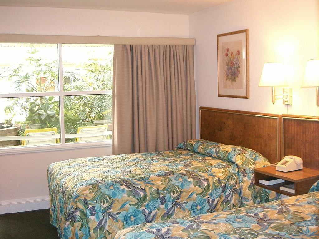 Hyatt House Virginia Beach / Oceanfront Room photo